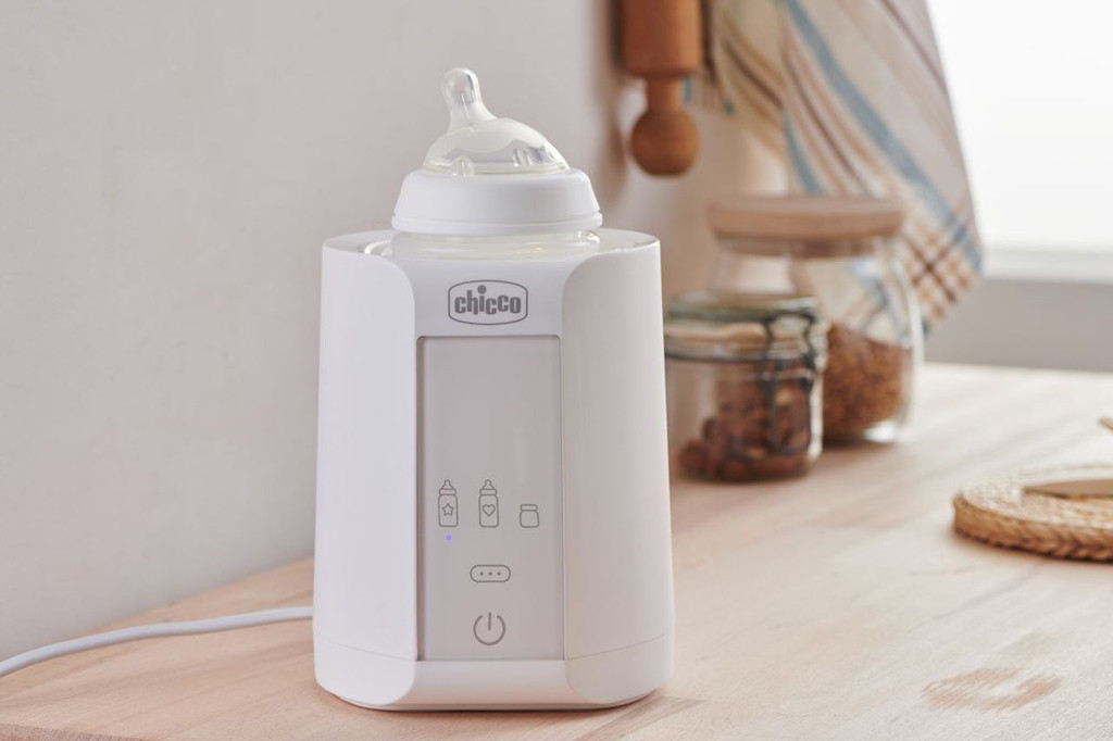CHICCO Cumisüveg melegítő Home használat közben