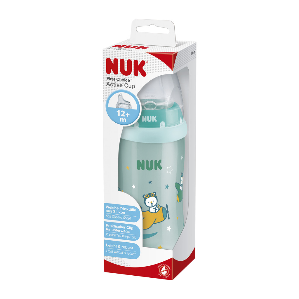 NUK FC Active Cup 300 ml zöld használat közben