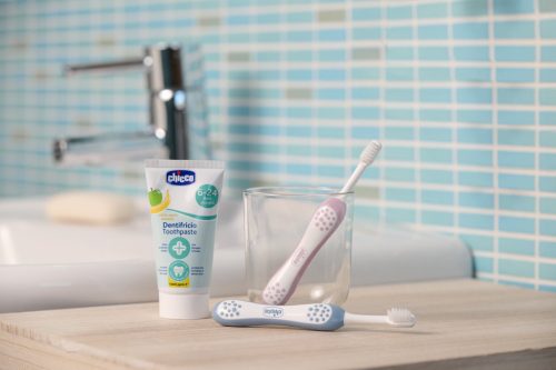 CHICCO Gyermek fogkefe Lilac 6-36m