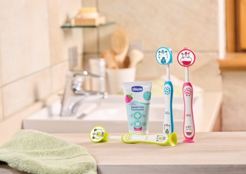 CHICCO Hippo-Panda gyermek fogkefe készlet 3-6év, 2db