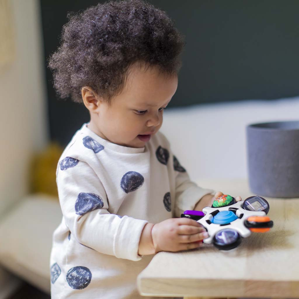 BABY EINSTEIN Érzékszervi játék Curiosity Clutch™ 3hó+ alternatív kép 2