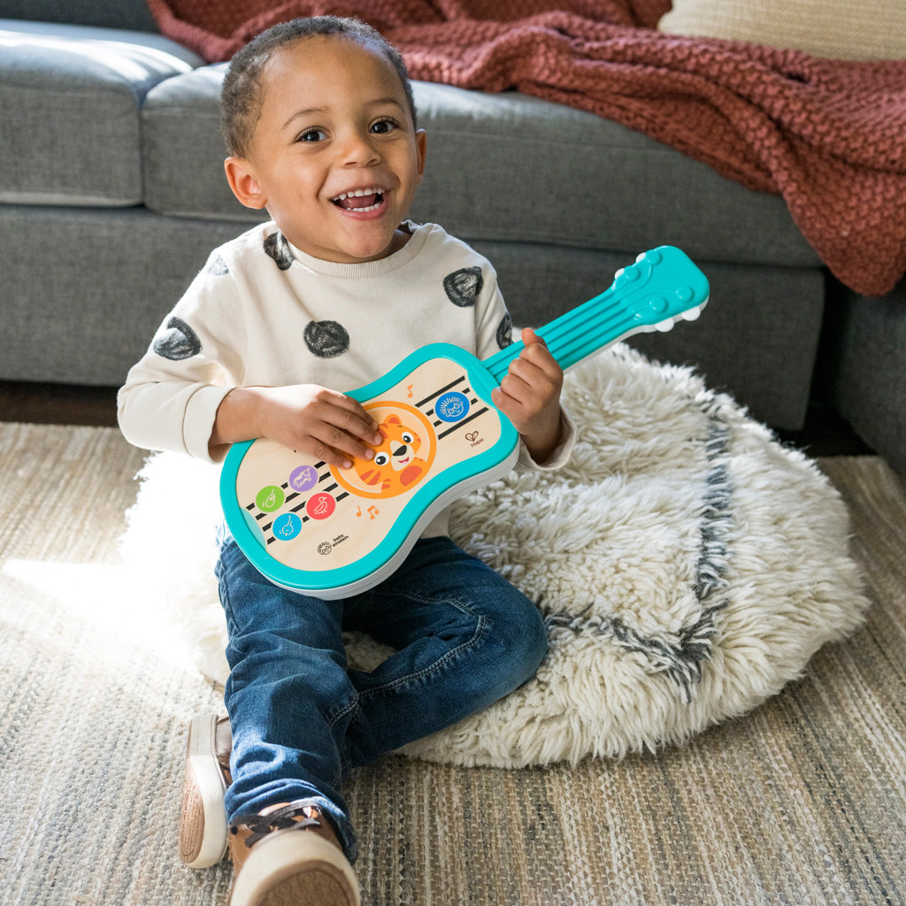 BABY EINSTEIN Zenélő fa játék ukulele Magic Touch HAPE 6hó+ alternatív kép