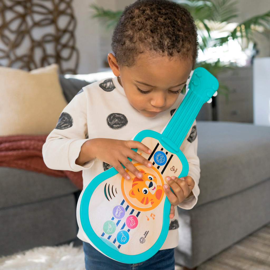BABY EINSTEIN Zenélő fa játék ukulele Magic Touch HAPE 6hó+ alternatív kép 2