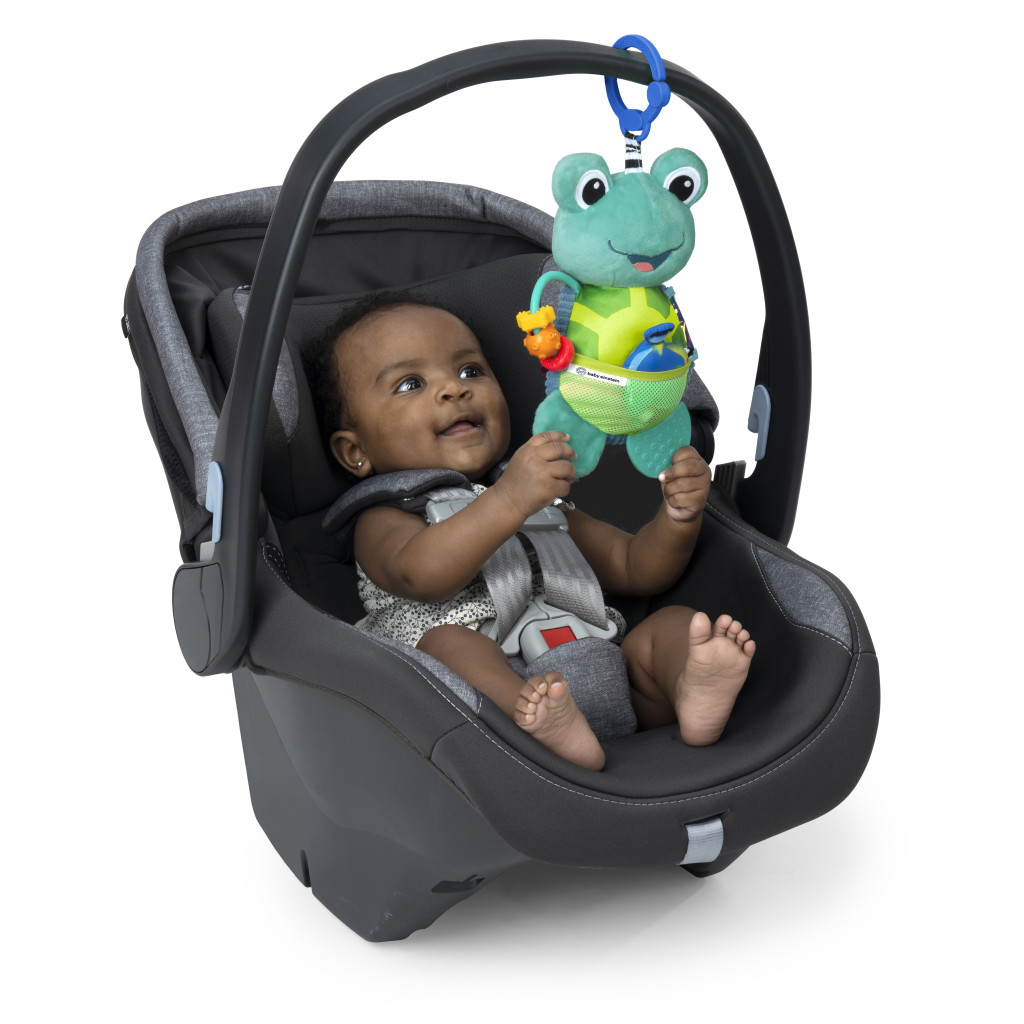 BABY EINSTEIN Aktív játék C-karikán teknős Neptune’s Sensory Sidekick™ funkciói