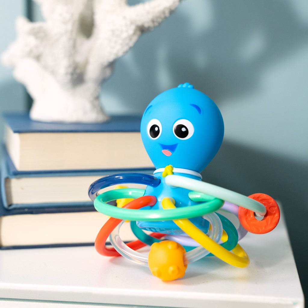 BABY EINSTEIN Rágóka/csörgő Opus’s Shake & Soothe™ részletei