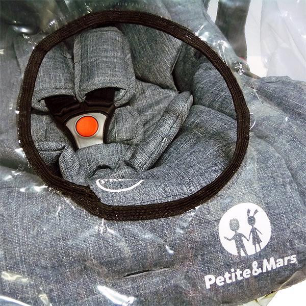PETITE&MARS Esővédő autósüléshez részletei