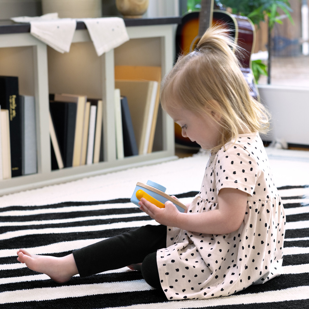 BABY EINSTEIN Játék zenélő rádió Discovery Radio™ HAPE 6hó+ részletei