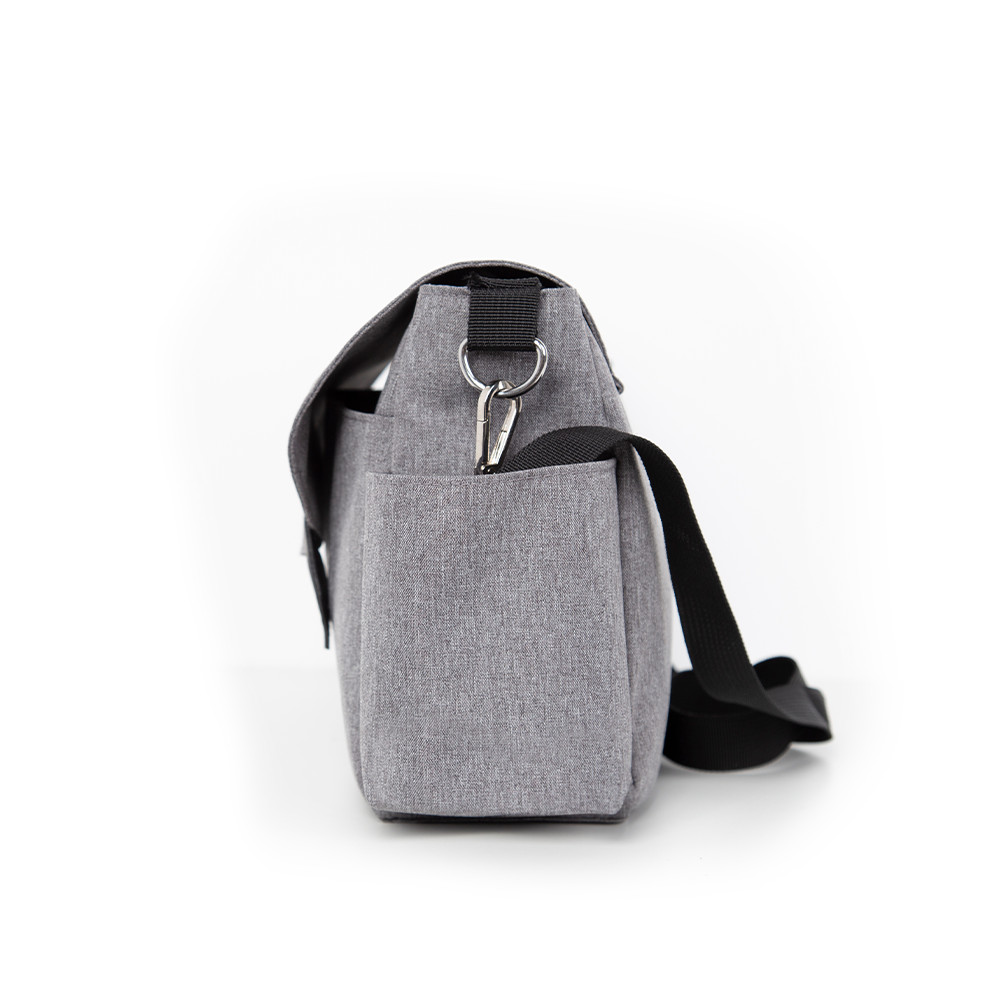 PETITE&MARS Pelenkázótáska Sara Grey Black részletei