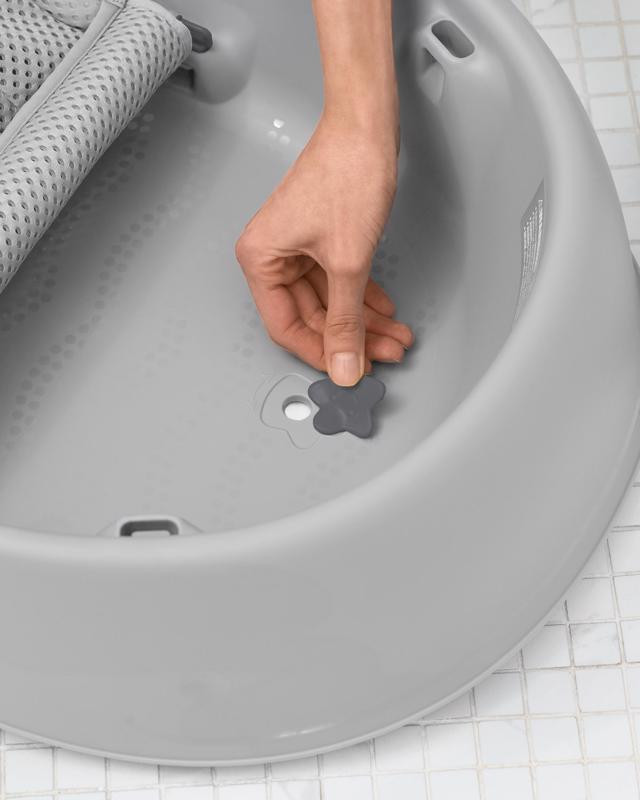 SKIP HOP Moby babakád ergonomikus betéttel, szürke színben - Könnyen tisztítható
