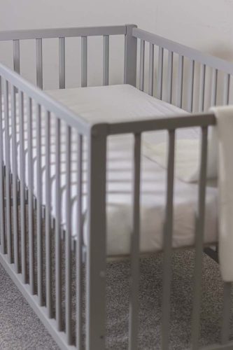 PETITE&MARS Vízhatlan lepedő Soft Dream Dry 120 x 60 Grey