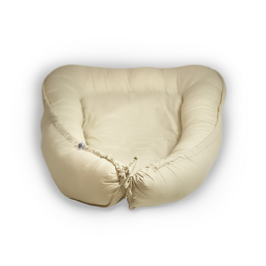 PETITE&MARS Babafészek FEEL SAFE Light Beige 90 x 60 cm részlet