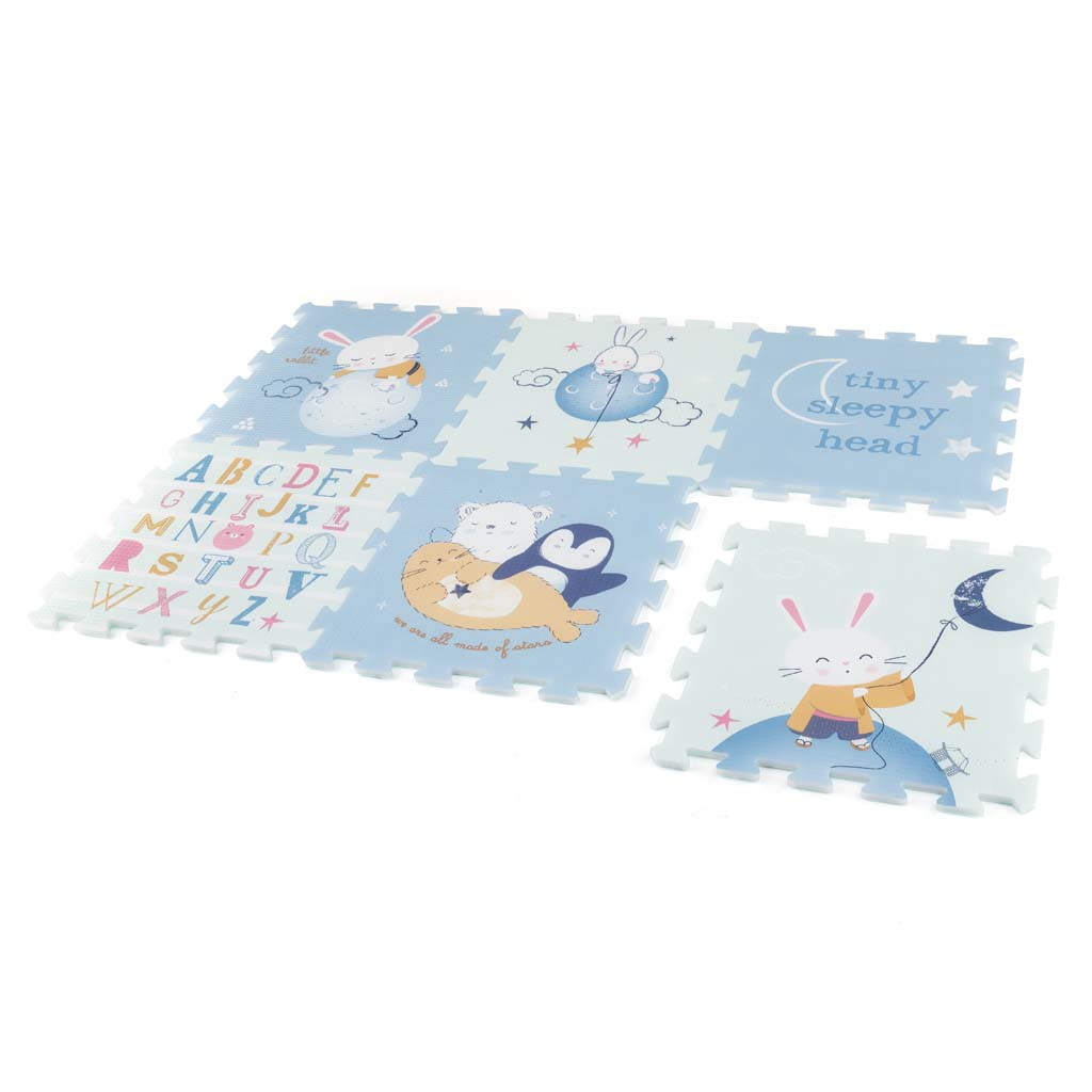 PETITE & MARS Összeilleszthető puzzle Flatie szőnyeg használat közben