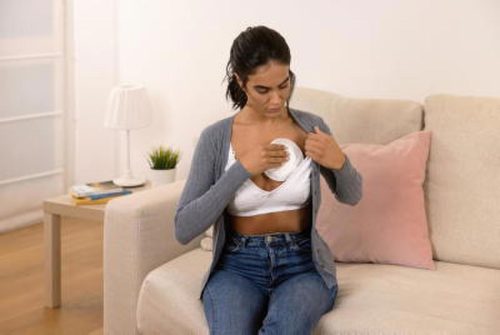 CHICCO Antibakteriális melltartóbetétek 60 db