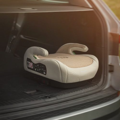 PETITE&MARS Optimus Pro i-Size ülésmagasító Caramel Brown 125 - 150 cm (22-36 kg)