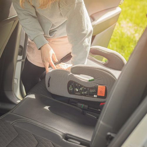 PETITE&MARS Optimus ülésmagasító  Pro i-Size Black Air 125 - 150 cm (22-36 kg)