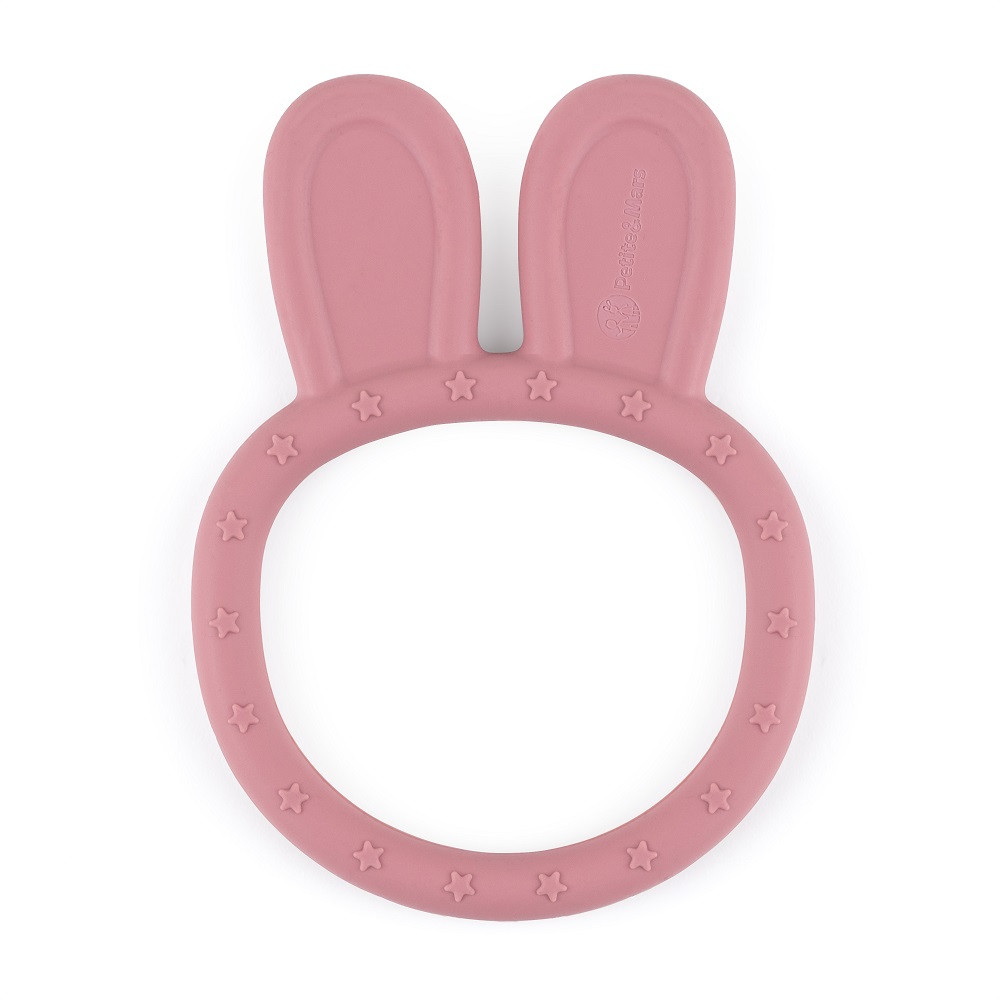 PETITE&MARS Szilikon rágóka Bunny Dusty Rose 0m+ használat közben
