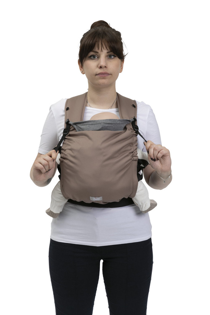 CHICCO Skin Fit gyermek hordozó - Kényelmes fekvőfelület