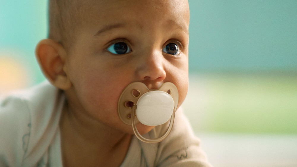 Philips AVENT SCF091/05 Játszócumi Ultrasoft Premium neutral 0-6hó fiús, 2 db - Biztonságos és praktikus