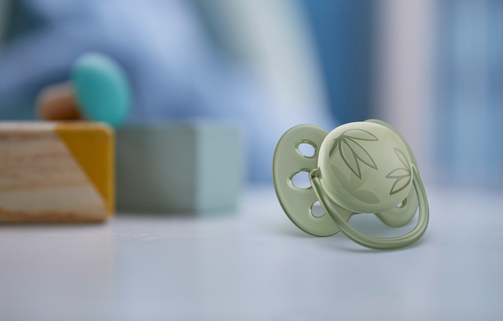 Philips AVENT SCF092/02 Ultrasoft Premium játszócumi használat közben