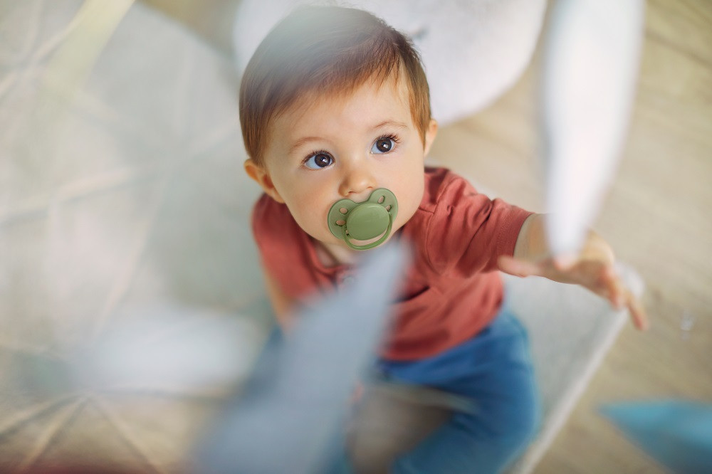 Philips AVENT SCF093/01 Játszócumi Ultrasoft Premium neutral - tárolódobozzal