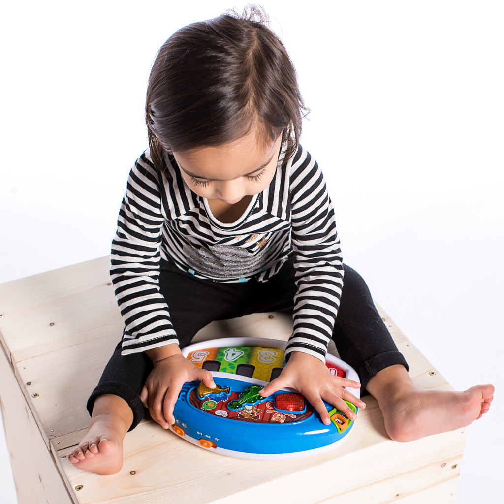 BABY EINSTEIN Játék zongora Discover & Play részletei