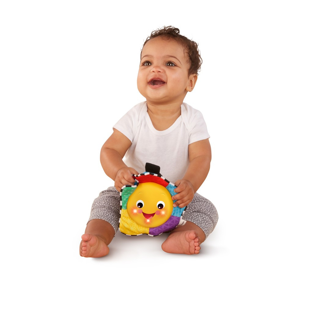 BABY EINSTEIN Zenei fényjáték csillag Star Bright Symphony™ 0m+ előnyei