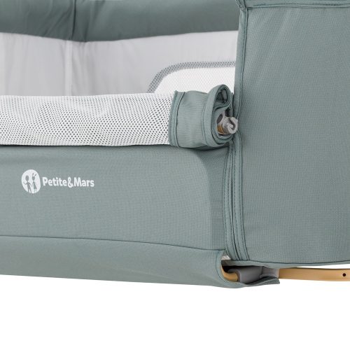 PETITE&MARS Állítható kiságy Grace Compact Foggy Green
