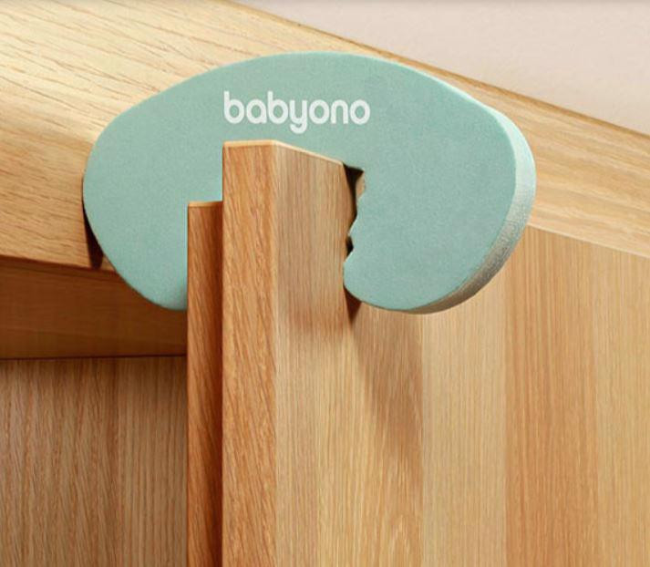 BABYONO Ajtóbecsapódás gátló használat közben