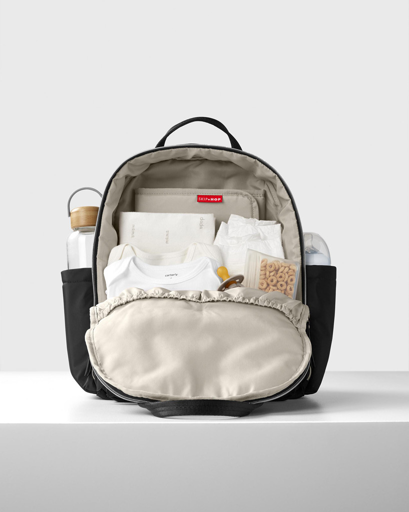SKIP HOP Táska pelenkázó/hátizsák Envi-Luxe Black belső elrendezése