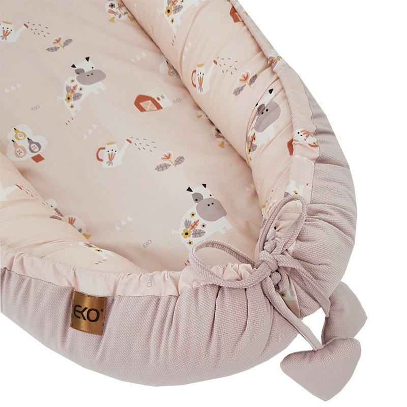 EKO Bölcső a babának VELVET My farm Powder pink 90x60 cm - Könnyű hordozhatóság
