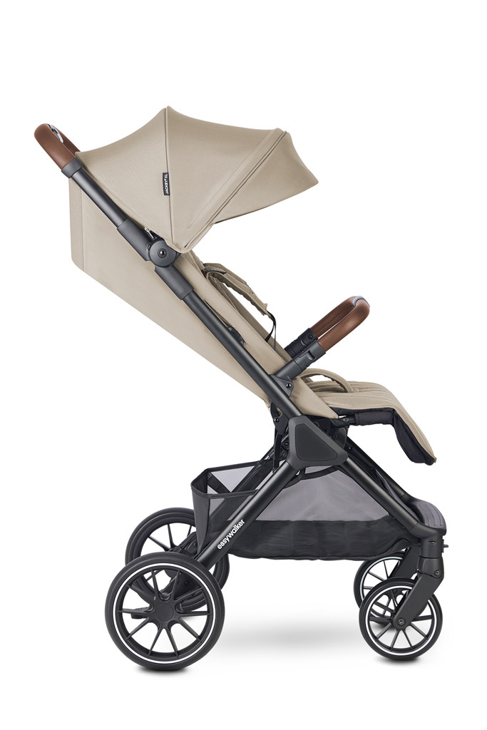 EASYWALKER Jackey2 XL babakocsi használat közben