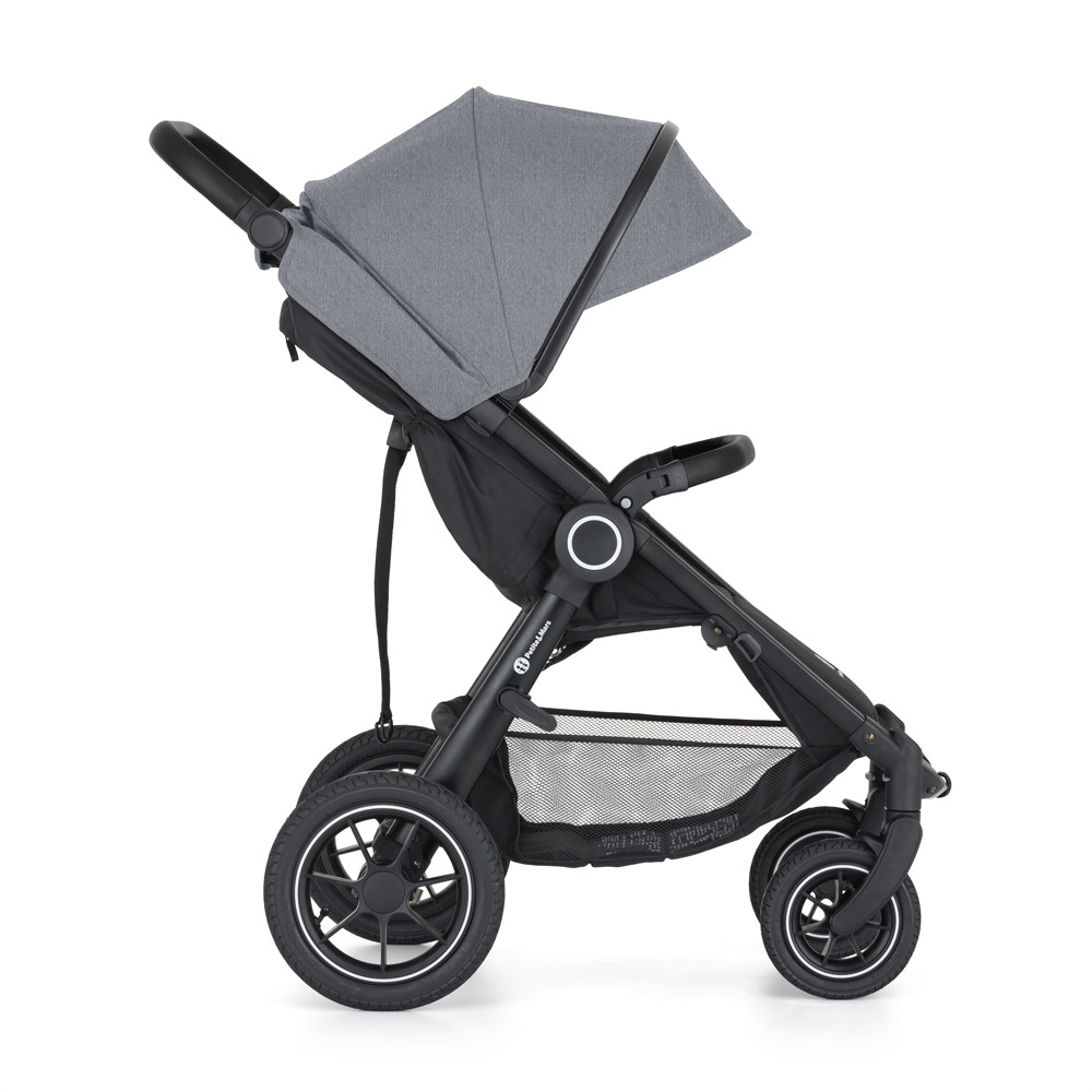 PETITE&MARS Sport babakocsi Street2 Air Black Ultimate Grey - összecsukott állapotban