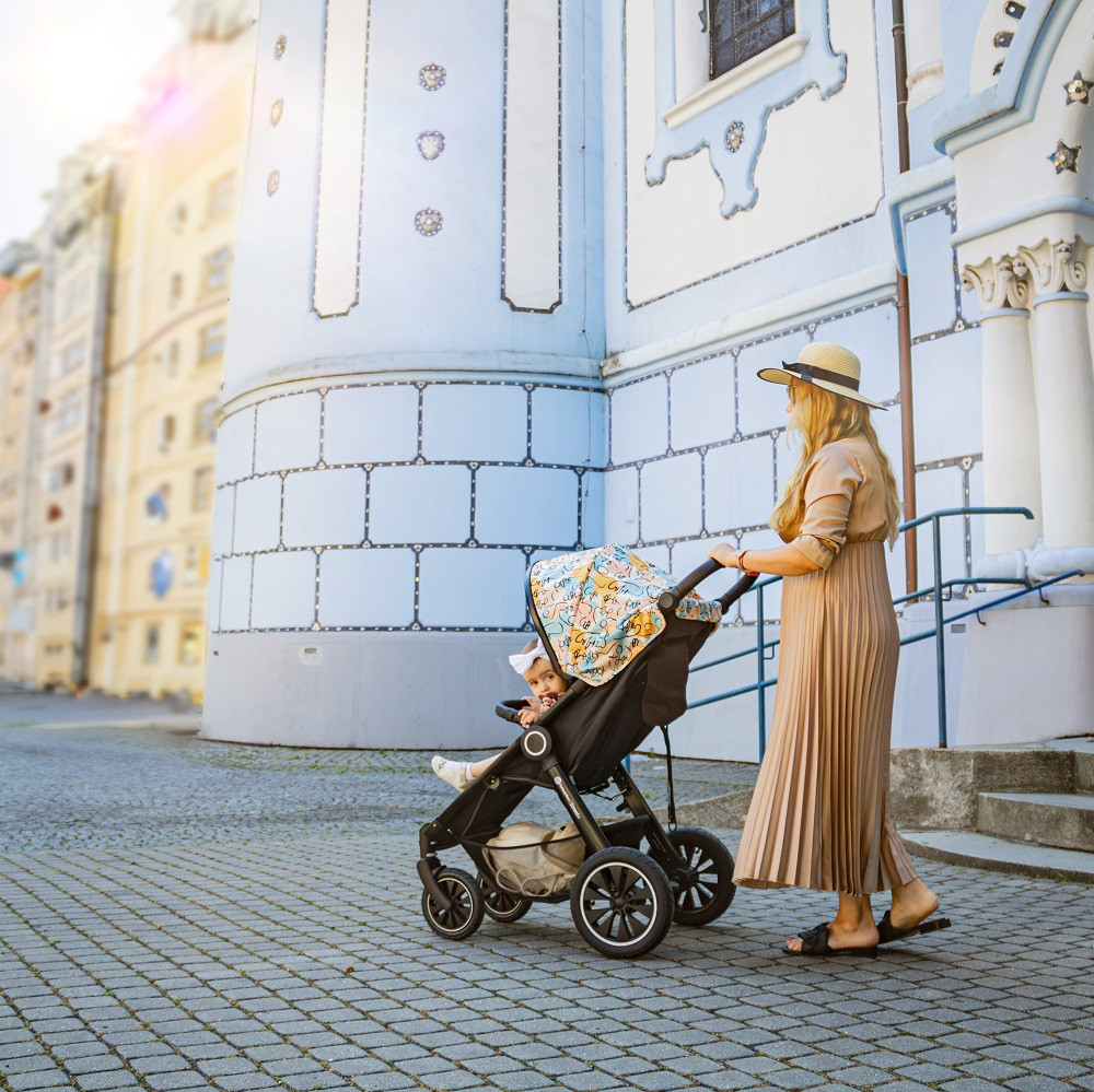 PETITE&MARS Sport babakocsi Street2 Air Oak Limited 100 Faces Complete - Kényelem és biztonság
