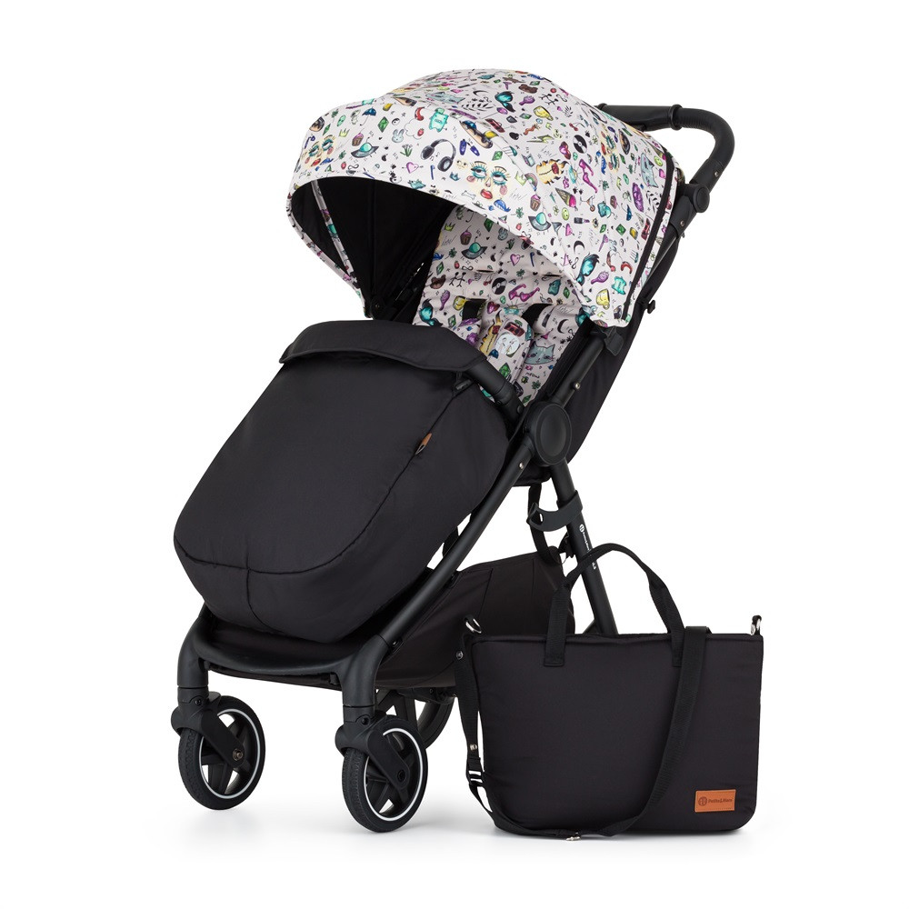 Petite&Mars Sport babakocsi Royal3 Black Limited100 Tattoo színben, kiterjesztett tetővel és egyedi tetoválás mintával