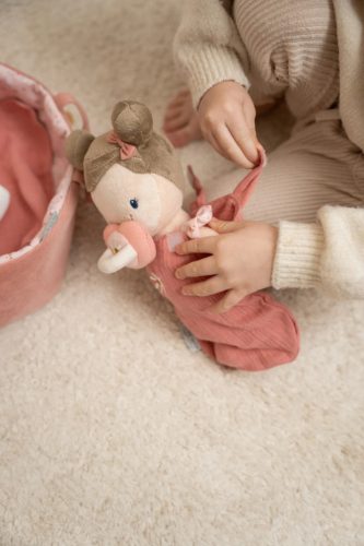 Little Dutch baba mózeskosárban díszdobozos - Rosa