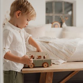 Little Dutch fa repülőgép figurával