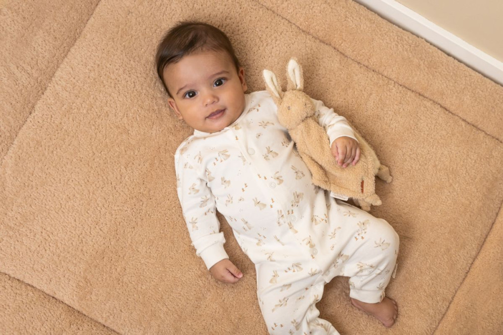 Little Dutch Szundikendő Nyuszi - Baby Bunny babával