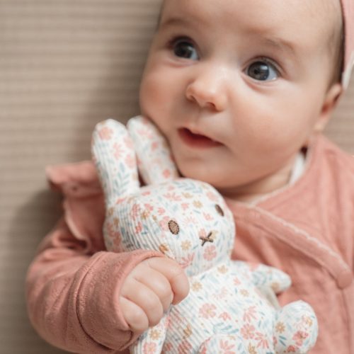 Little Dutch Miffy nyuszi 15 cm teljes felületén mintás - Lucky Blossom