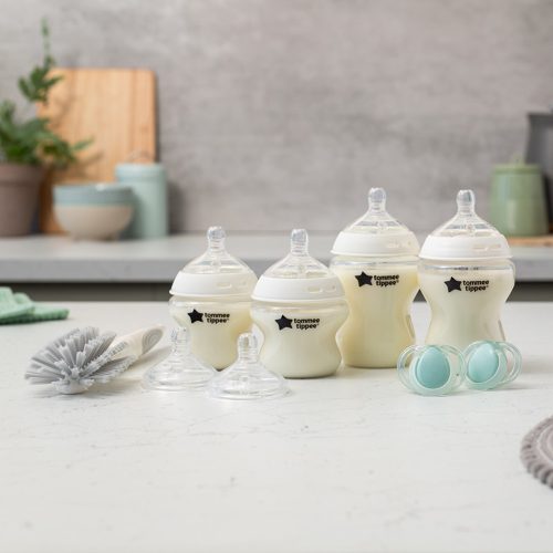 Tommee Tippee újszülött cumisüveg kezdő szett Natural Start (9db)