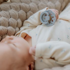   BIBS játszócumi - Boheme natúr kaucsuk 0-6 hó pasztellkék és óceán 2 db