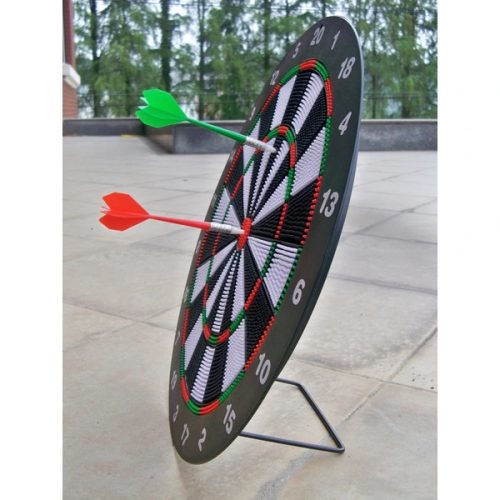 Álló darts tábla, 6 nyíllal
