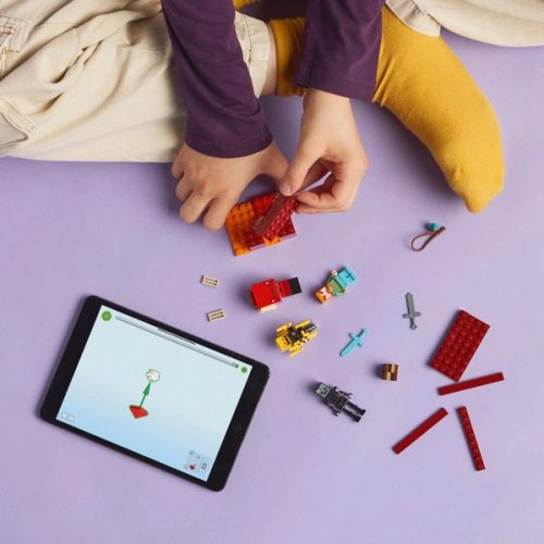 LEGO Minecraft A lávapárbaj az Alvilágban 21266