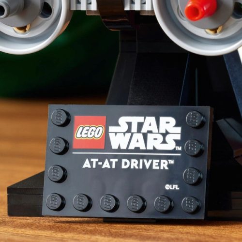 LEGO Star Wars AT-AT pilóta sisak 75429