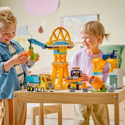 LEGO DUPLO Építési terület építőipari járművekkel 3 az 1-ben készlet 10476